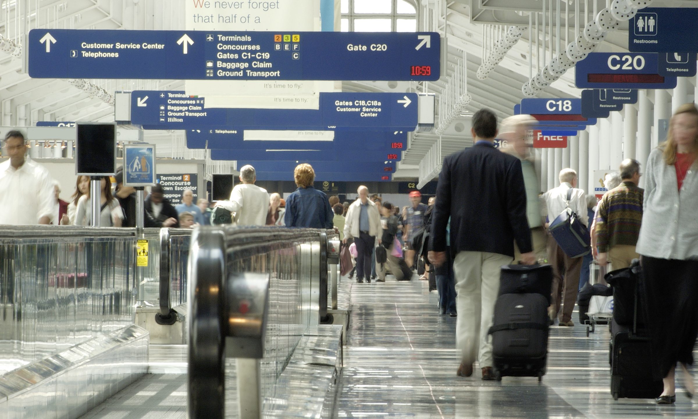 The Best Travel Apps for Navigating the Airport